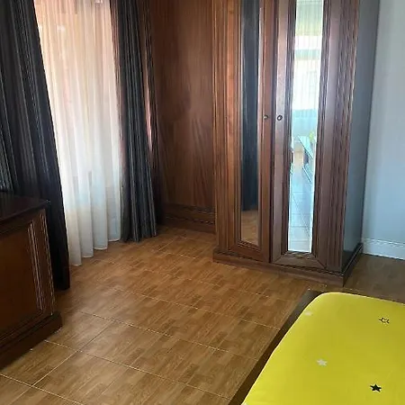 Pensiunea Crina Cristi Si Father Pensjonat Două Mai